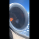 Imagen para el artículo titulado Un pasajero captura en vídeo el fallo del motor del avión antes de realizar un aterrizaje de emergencia